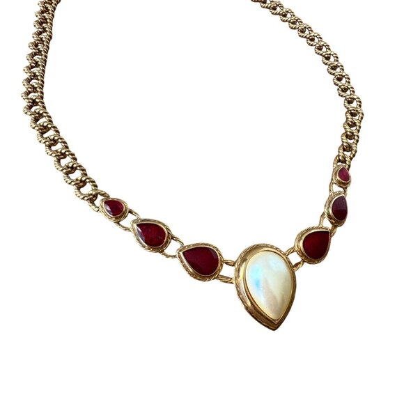 Vintage Monet Gold Tone Chain NecklaceTeardrop faux pearl and stones - Picture 6 of 8